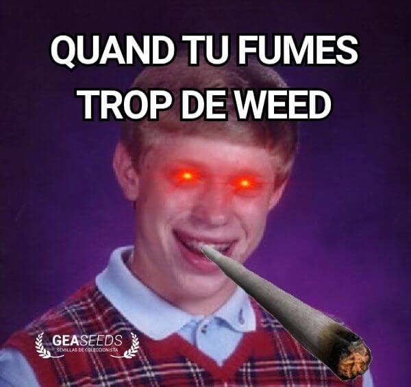 Mème drôle quand tu fumes trop de weed avec un joint et des yeux rouges lumineux